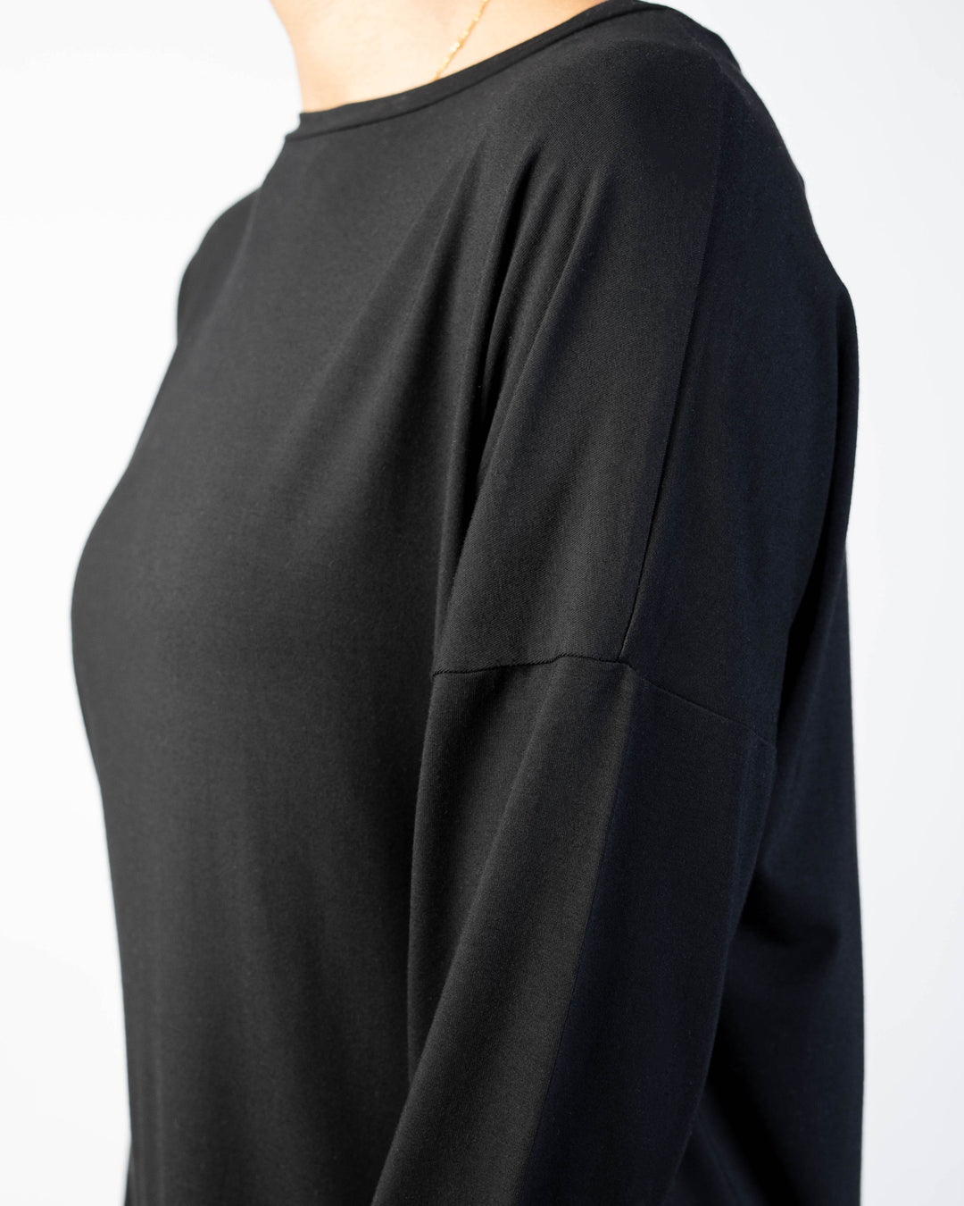 Versatile Long sleeve scallop bottom tee