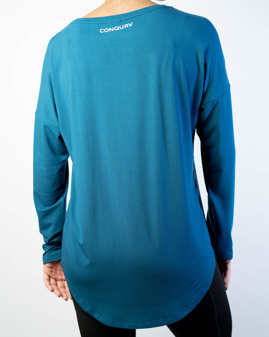 Versatile Long sleeve scallop bottom tee